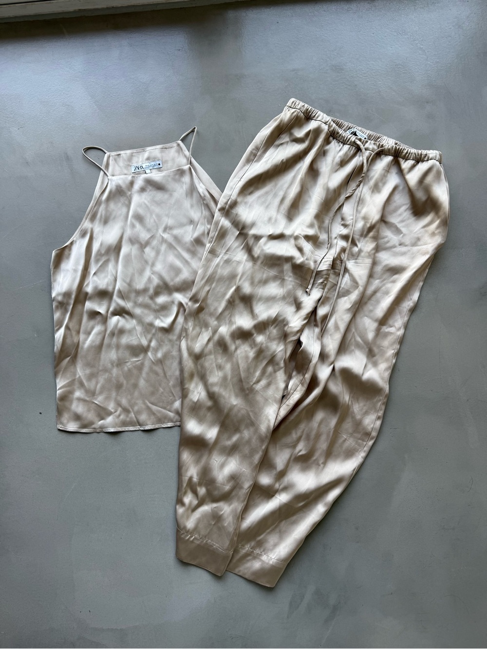 Zara cream beige satin tank and pants set - Picture 5 of 9